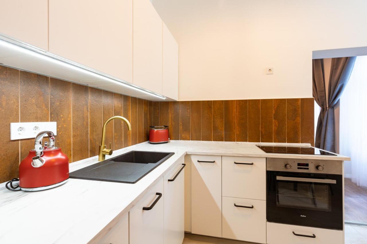 King's Comfort - Superb Modern Style At Gozsdu Garden Apartamento