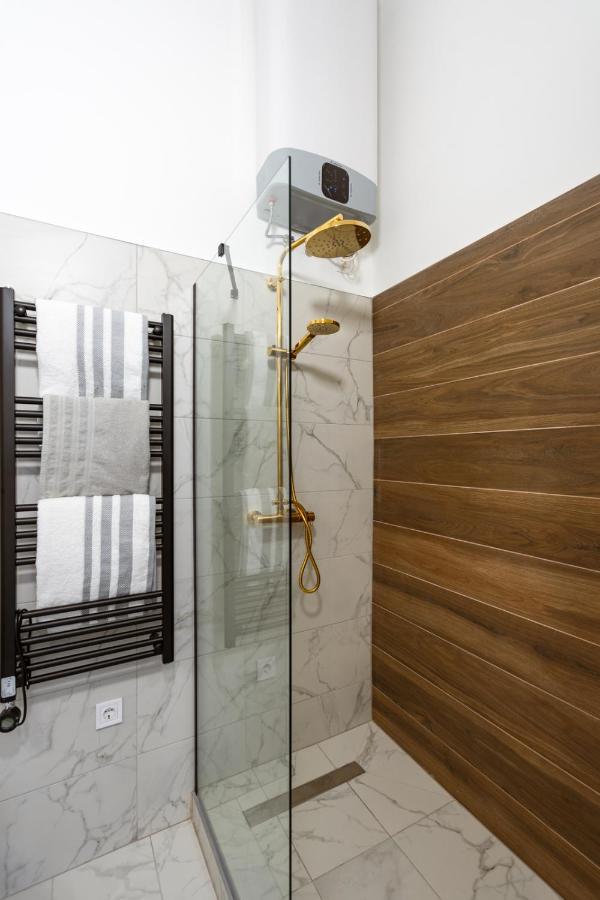 King's Comfort - Superb Modern Style At Gozsdu Garden * Budapeste